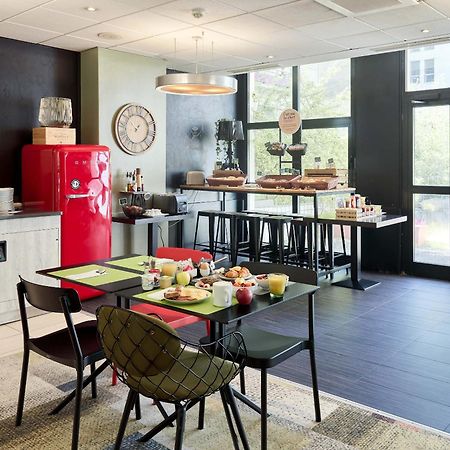 B&B Hotel Saint-Quentin-En-Yvelines Centre Gare 4 Etoiles Montigny-le-Bretonneux Εξωτερικό φωτογραφία