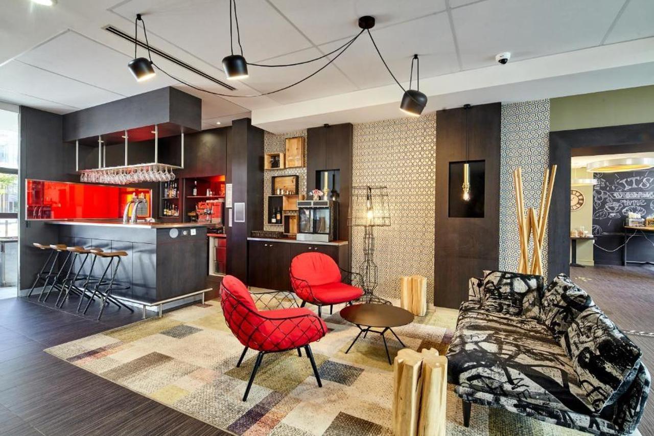 B&B Hotel Saint-Quentin-En-Yvelines Centre Gare 4 Etoiles Montigny-le-Bretonneux Εξωτερικό φωτογραφία