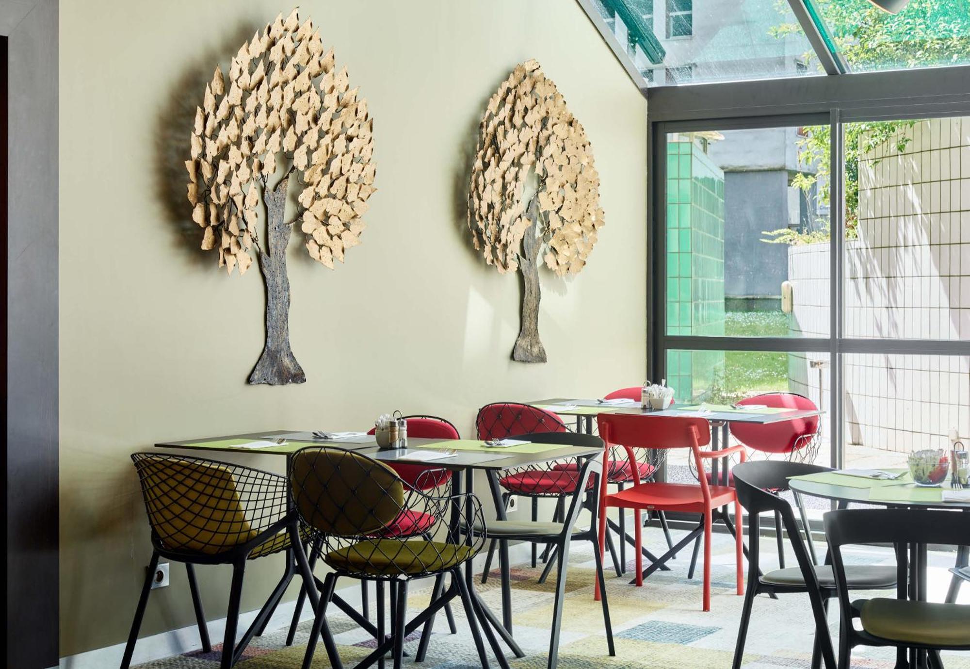 B&B Hotel Saint-Quentin-En-Yvelines Centre Gare 4 Etoiles Montigny-le-Bretonneux Εξωτερικό φωτογραφία